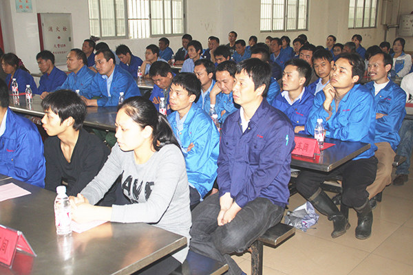 2012年3月1日，潔麗管理升級動員大會召開
