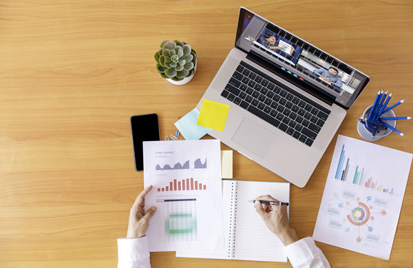 多元化團(tuán)隊(duì)的績效管理：適應(yīng)多元化環(huán)境，促進(jìn)團(tuán)隊(duì)和諧