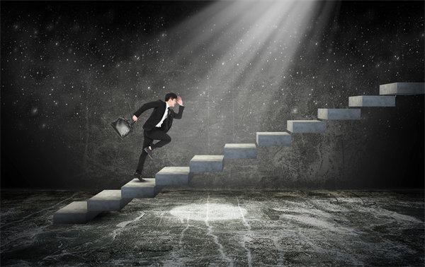 績效反饋助力成長，促進員工與企業共進步