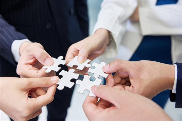 協(xié)同內(nèi)外力量，執(zhí)行經(jīng)營計(jì)劃，共創(chuàng)企業(yè)美好明天