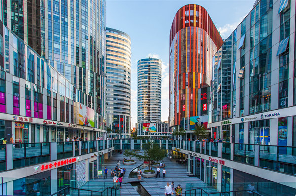 面對全球化挑戰(zhàn)，企業(yè)國際化戰(zhàn)略應(yīng)如何布局與調(diào)整？