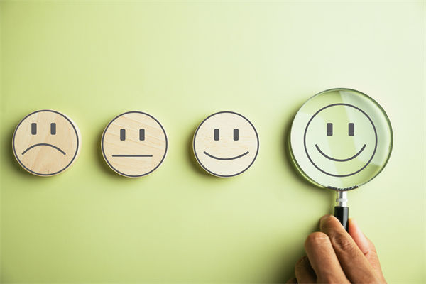 國產手機均價已逼近4000元,對企業薪酬管理的啟示 國產手機均價已逼近4000元,對企業薪酬管理的啟示