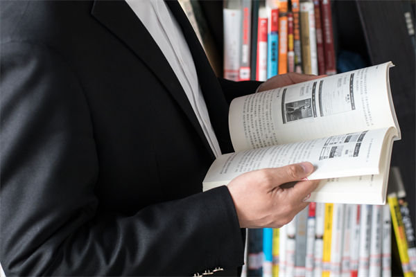 在快速變化的市場中,集團管控如何保持靈活性? 在快速變化的市場中,集團管控如何保持靈活性?