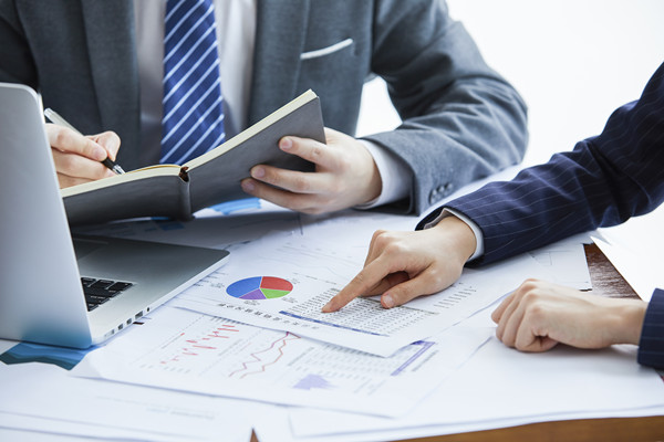 傳統績效評估漏洞百出,績效咨詢如何重塑公正流程? 傳統績效評估漏洞百出,績效咨詢如何重塑公正流程?