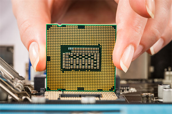 特朗普：將對芯片半導體征約100%關稅，企業怎么看？